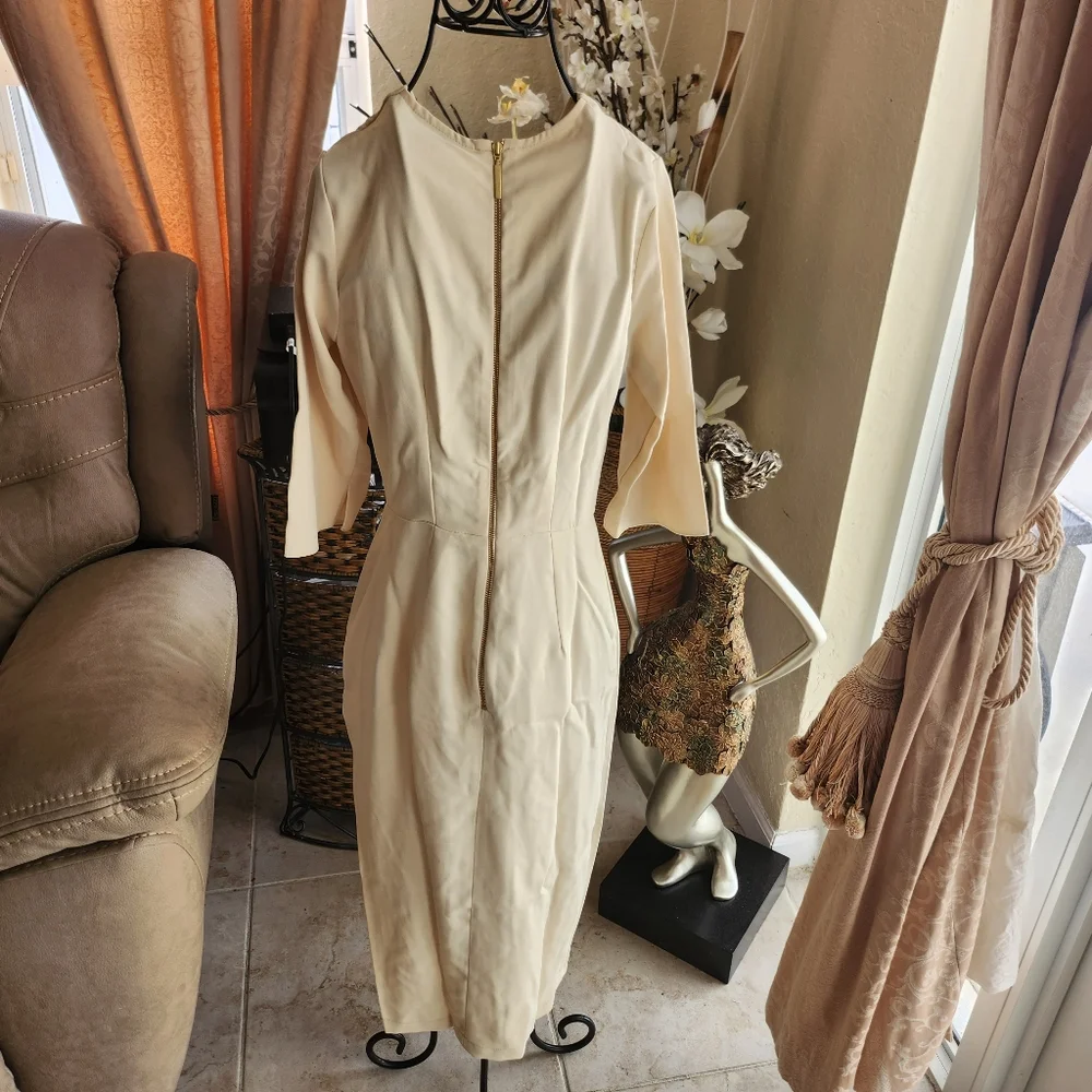 Closet London button side wrap midi dress in ecru size 4 NEW